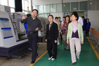 全国政协常委、民革中央副主席，民革中央妇女和青年工作委员会主任钮小明视察我院