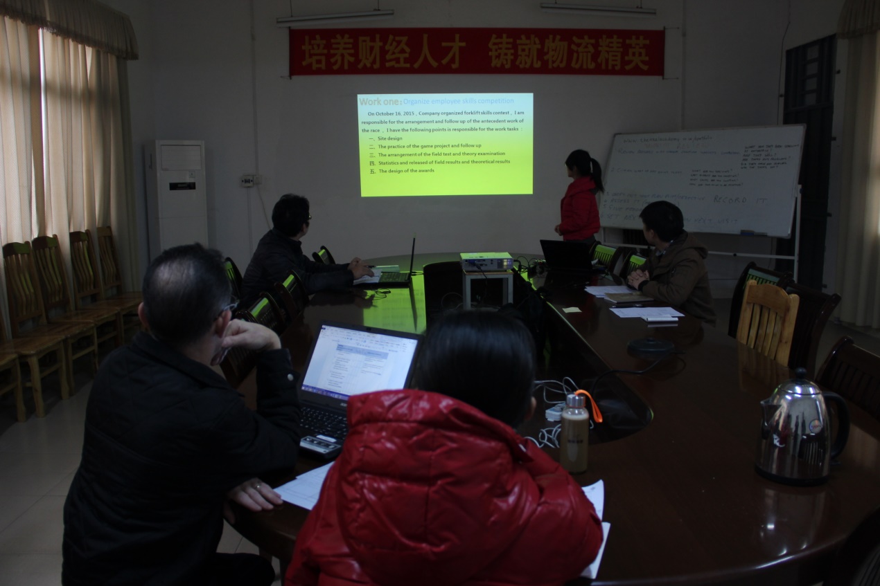 评估师对学徒进行评估，Alex对评估师进行测评