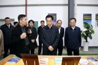 自治区人大常委会副主任、党组副书记，柳州市委书记张晓钦深入我校调研