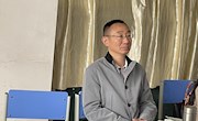 校党委书记刘子林深入教学一线听思政课