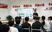 走进上通五新媒体中心，柳职大225名新生开启专业认知第一课