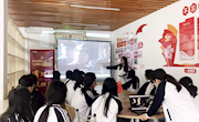 【映入人心，红动柳职】贸易与旅游管理学院开展“一站式”学生社区红色观影主题活动