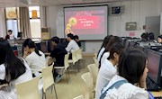 贸易与旅游管理学院2023市场营销2班开展“中华民族，伟大觉醒”主题团日活动