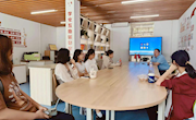 贸易与旅游管理学院专业导师进“一站式”学生社区开展谈话谈心活动