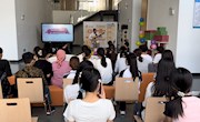 贸旅学院成功举办英语角活动，师生共聚提升语言魅力