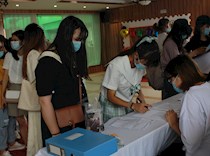 艺术学院举办师生毕业欢送礼活动